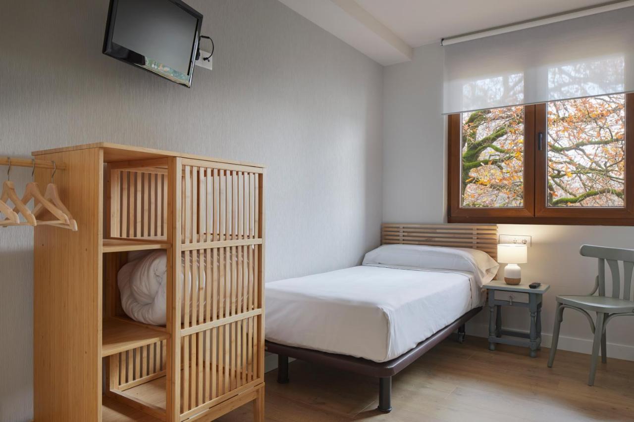Hostal Rural Aritzalko Echarri-Aranaz ภายนอก รูปภาพ