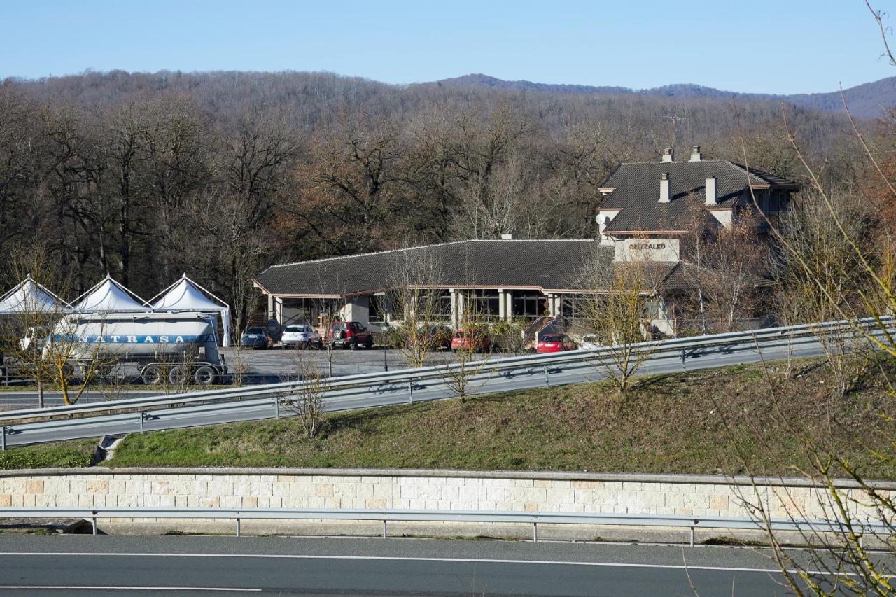 Hostal Rural Aritzalko Echarri-Aranaz ภายนอก รูปภาพ