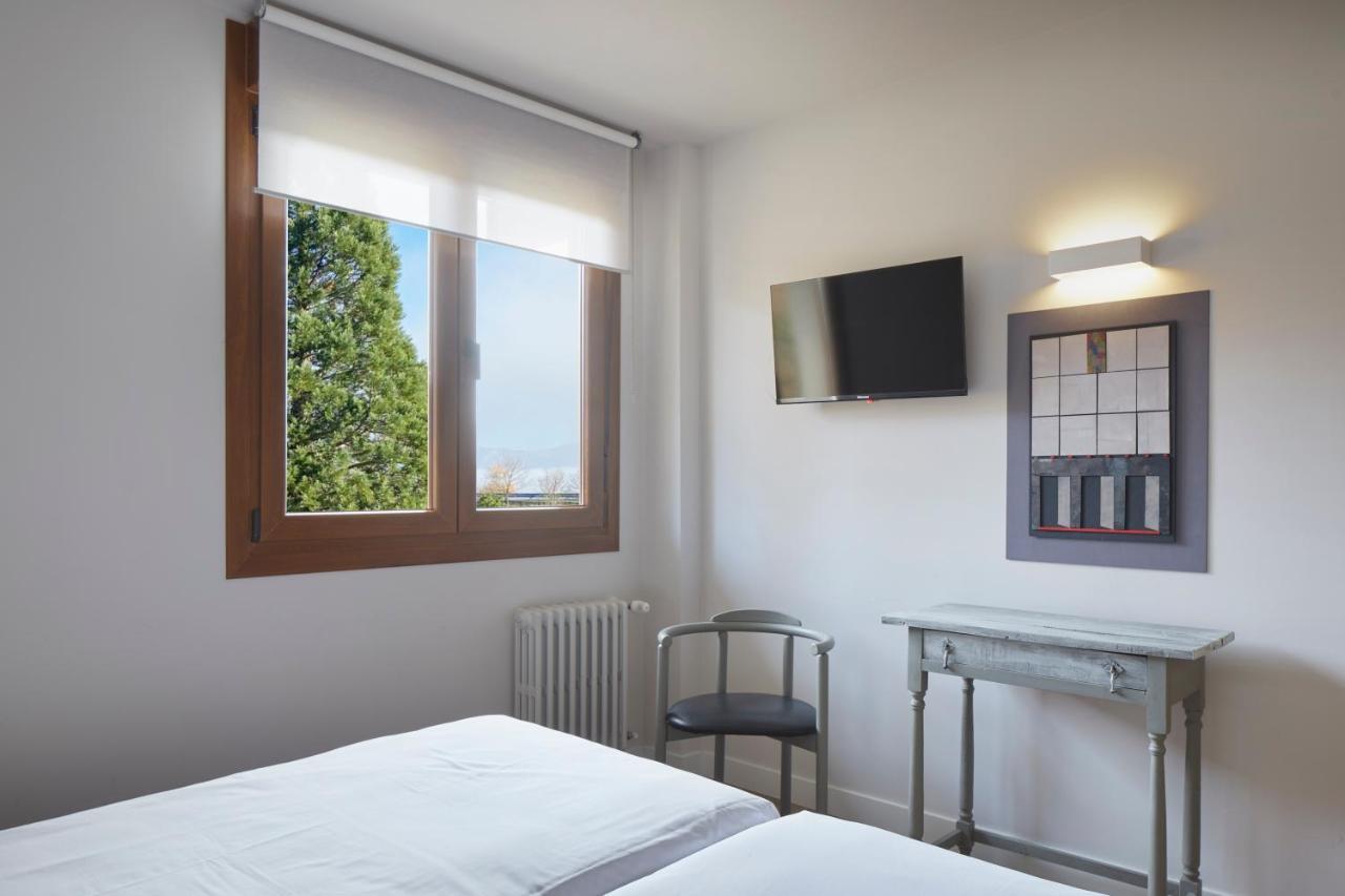 Hostal Rural Aritzalko Echarri-Aranaz ภายนอก รูปภาพ